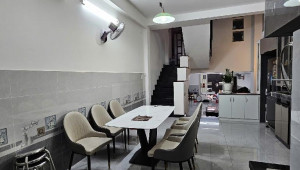 Bán nhà 27/18 Cộng Hòa, Tân Bình. DT: 4.5m x 18.0m, diện tích: 80m2 giá: 17.2 tỷ