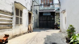 Bán nhà 1054/49/1 Cách Mạng Tháng Tám, Tân Bình. DT: 5.7m x 3.5m, diện tích: 22m2 giá: 3.8 tỷ