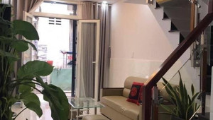 Bán nhà 686/16/4 Cách Mạng Thánh Tám, Tân Bình. DT: 3.0m x 8.0m, diện tích: 0m2 giá: 4.0 triệu