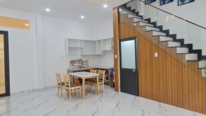 Bán nhà 730/33/39 Lạc Long Quân, Tân Bình. DT: 5.5m x 14.0m, diện tích: 77m2 giá: 5.1 tỷ