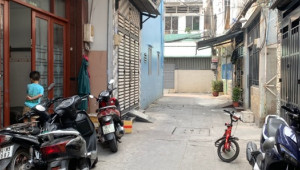 Bán nhà 703/22 Lạc Long Quân, Tân Bình. DT: 3.9m x 0.0m, diện tích: 44m2 giá: 5.4 tỷ