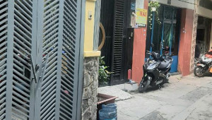 Bán nhà 737/82/5 Lạc Long Quân, Tân Bình. DT: 2.6m x 11.0m, diện tích: 42m2 giá: 3.79 tỷ