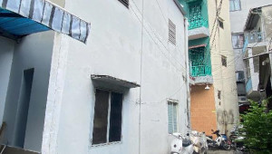 Bán nhà 687/9/4 Lạc Long Quân, Tân Bình. DT: 3.5m x 9.1m, diện tích: 28m2 giá: 3.5 tỷ