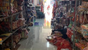 Bán nhà 1035 Lạc Long Quân, Tân Bình. DT: 3.5m x 0.0m, diện tích: 0m2 giá: 20.0 tỷ