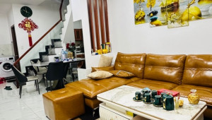 Bán nhà 42/10 Đồng Xoài, Tân Bình. DT: 5.3m x 10.0m, diện tích: 52m2 giá: 5.85 tỷ