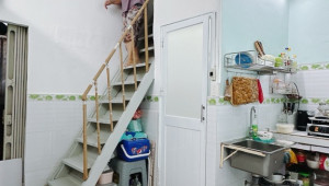 Bán nhà 40/22/5 Nguyễn Khoái, Quận 4. DT: 4.3m x 8.0m, diện tích: 29m2 giá: 3.15 tỷ