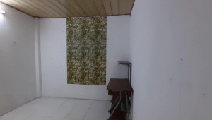 Bán nhà 243/32/26 Hoàng Diệu, Quận 4. DT: 5.0m x 20.0m, diện tích: 112m2 giá: 5.5 tỷ
